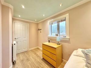 Photo 11- click for photo gallery